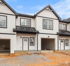 Building Photo - 166 Sango Dr