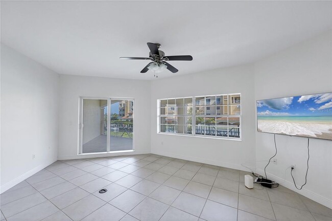 Building Photo - 14041 Bellagio Way