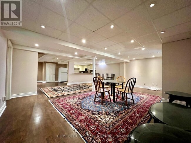 Building Photo - 81 Woodstone Ave
