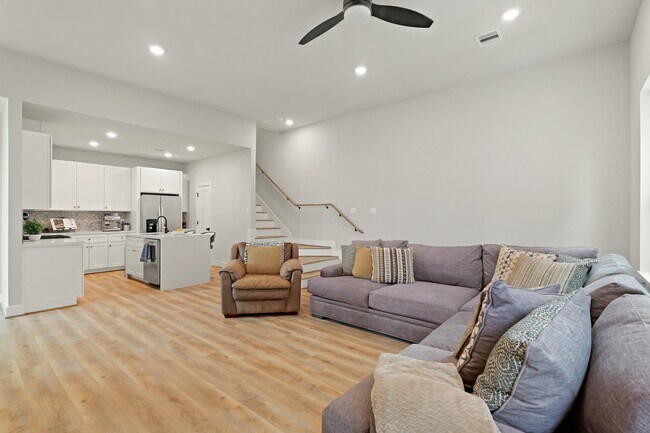 Foto del edificio - 2195 Mansfield St