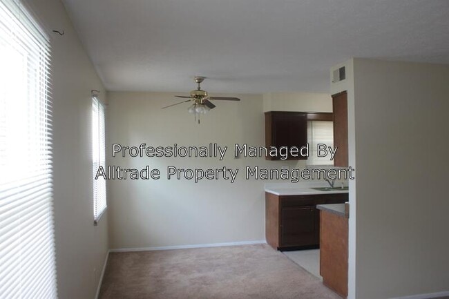 Foto del edificio - 1009 Brookline Ave