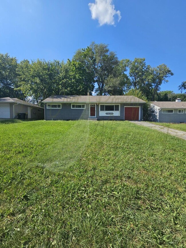 Building Photo - RANCH STYLE HOME!!!