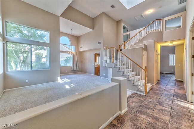 Building Photo - 2075 Jupiter Hills Ln