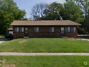 Building Photo - 1320 Woodstock Ave