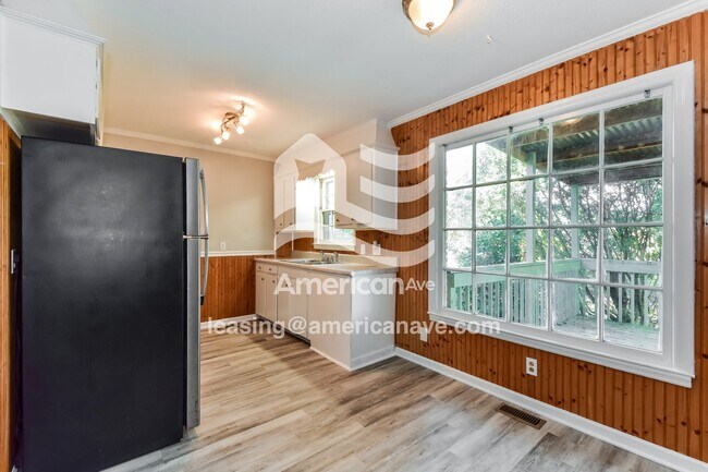 Foto del edificio - 10 Westchester Ct