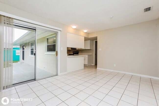 Foto del edificio - 7026 COUPERIN BLVD, ORLANDO, FL 32818
