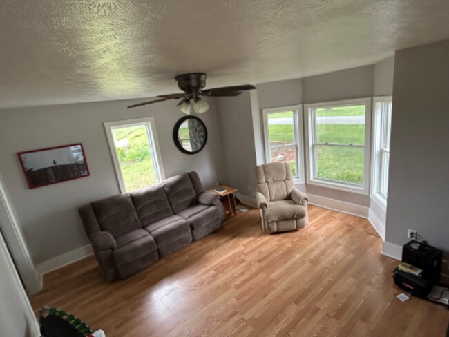 Foto del edificio - 4450 82nd St SW