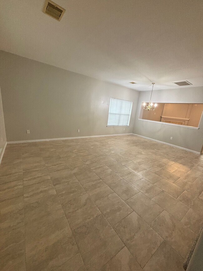 Building Photo - 3207 Sunny Meadows Ln