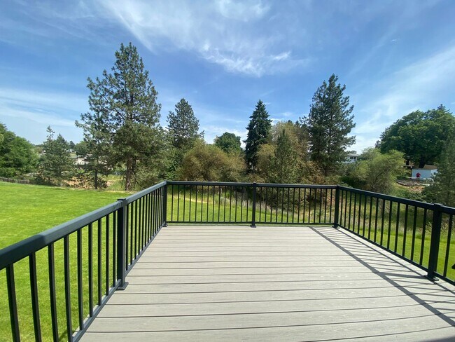 Foto del edificio - 4310-4312 N Centennial Ln