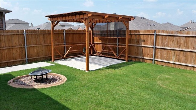 Foto del edificio - 1432 Nicholas Lane