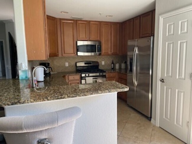 Building Photo - ***FIDDLER'S CREEK***SEASONAL RENTAL***3-BEDS/2 BATH***NOW AVAILABLE***