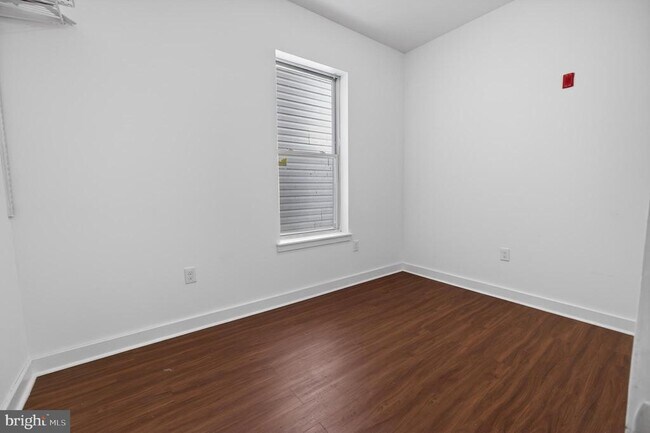 Building Photo - 6040 Market St