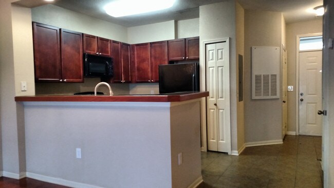 Foto del edificio - 602 Baldwin Rowe Cir