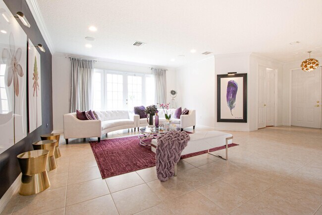 Foto del edificio - 2718 Misty Oaks Cir