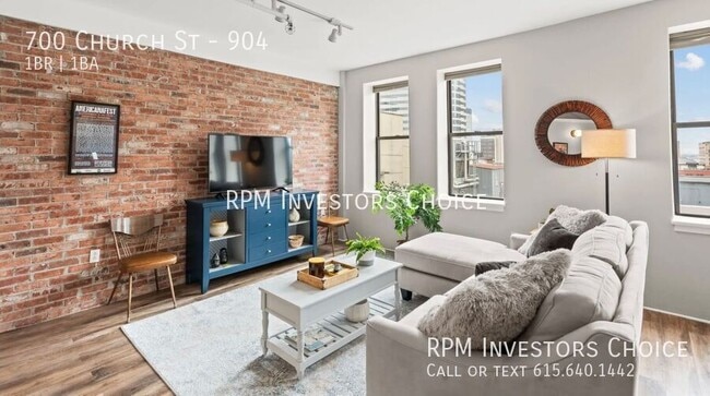 Building Photo - 700 Church St