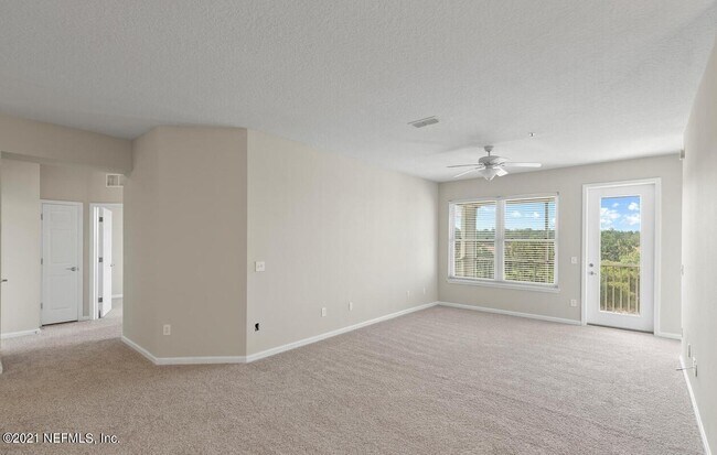 Foto del edificio - 13364 Beach Blvd