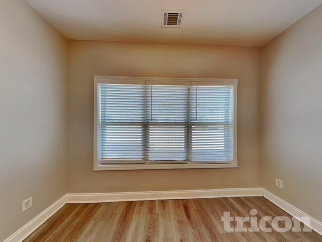 Foto del edificio - 2009 Tiffany Ct