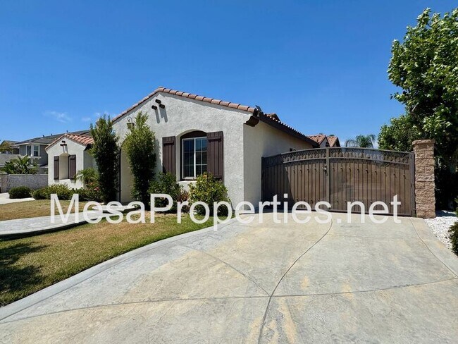 Foto del edificio - 28610 Strauss Ln