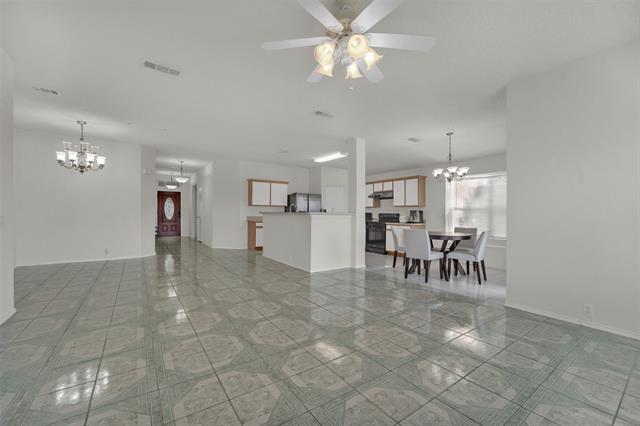Foto del edificio - 1407 Autumncrest Dr