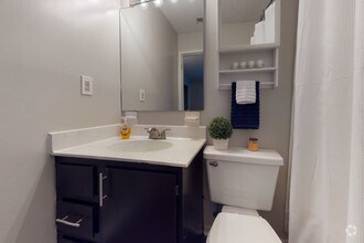 2BR, 2BA - 900 SF - Plantation Flats Apartment Homes