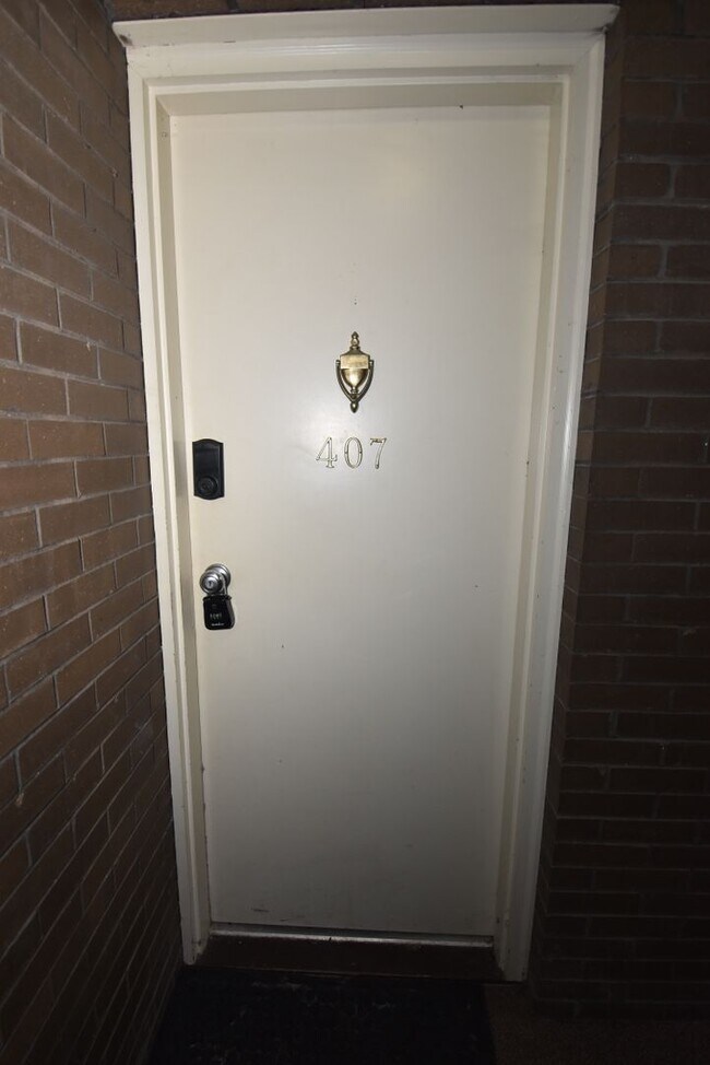 Foto del edificio - 2500 Topsfield Rd