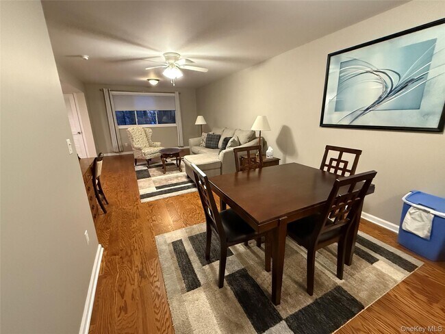 Foto del edificio - 1008 McIntosh Pl