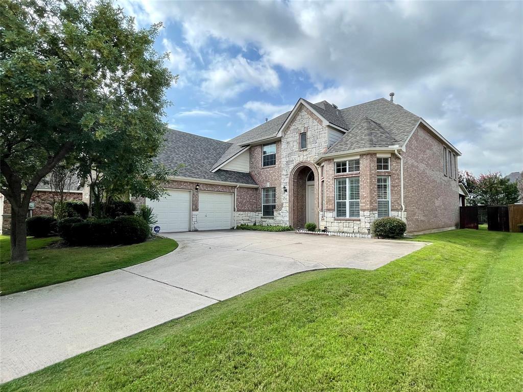 Primary Photo - 8701 Brook Hollow Dr