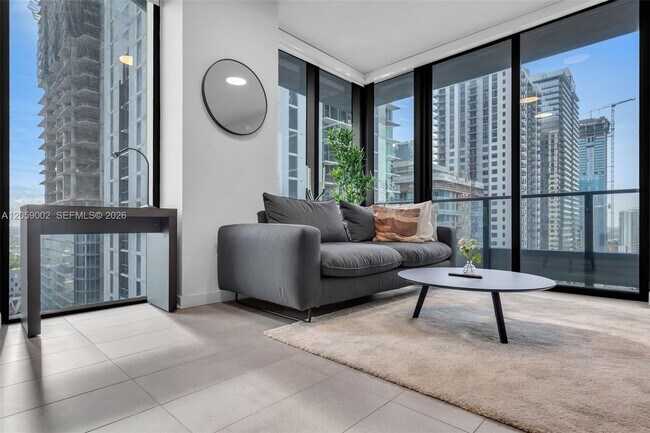 Foto del edificio - 121 NE 5th St