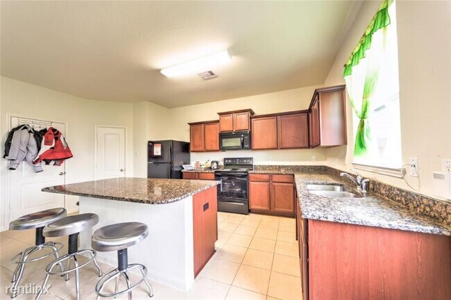 Foto del edificio - 3 br, 2.5 bath House - 11017 Panther Ct