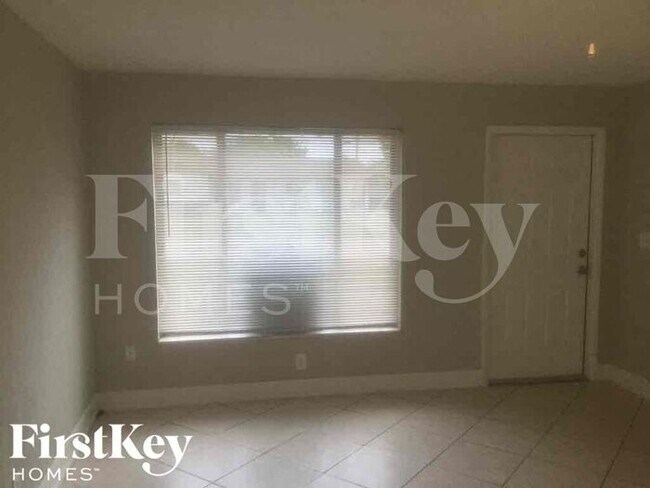 Foto del edificio - 6551 NW 5th St