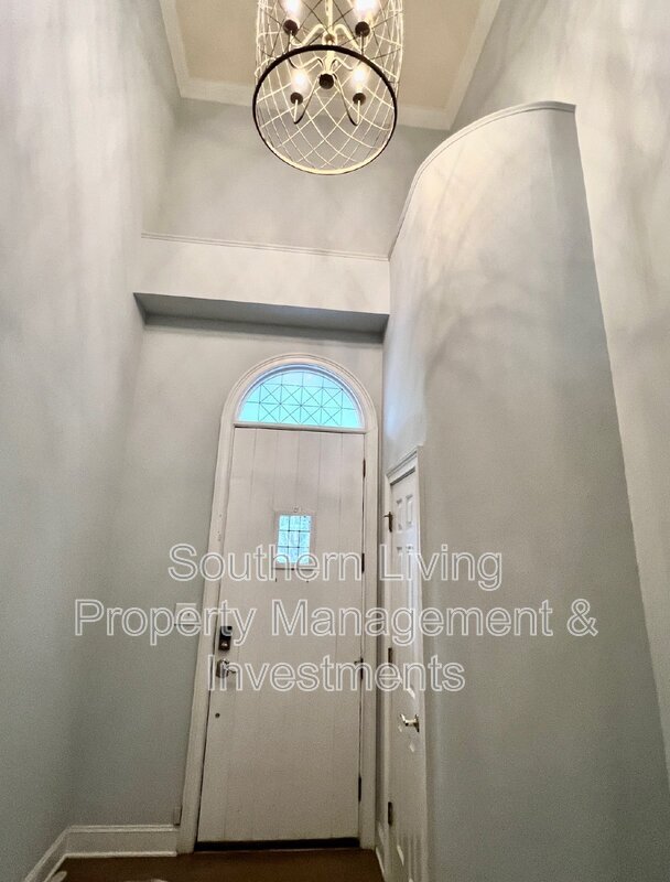 Foto del edificio - 220 Wendover Heights Cir