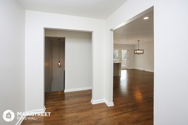 Foto del edificio - 5309 Doncaster Dr