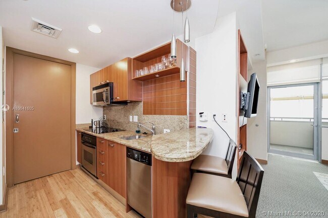 Foto del edificio - 1395 Brickell Ave