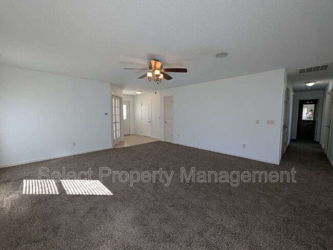 Foto del edificio - 9121 Brickshire Pkwy