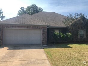 Building Photo - 2110 Richland Park Dr