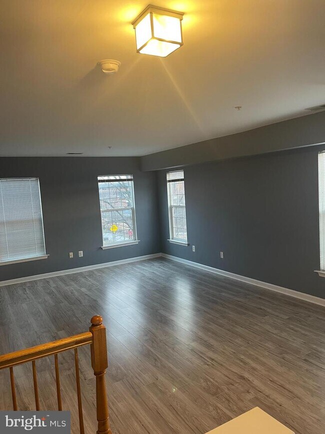 Building Photo - 12912 Pinnacle Dr