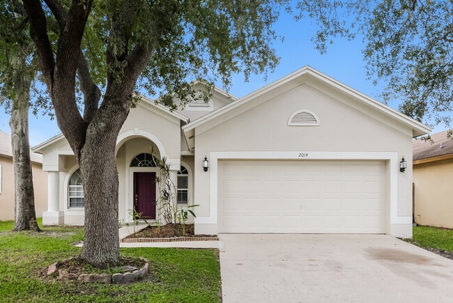 Building Photo - 2014 Cattleman Dr