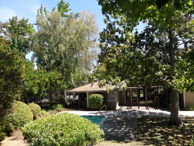 Foto del edificio - 21086 Red Fir Ct