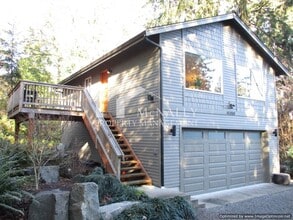 Building Photo - 4208 Forest Beach Dr NW