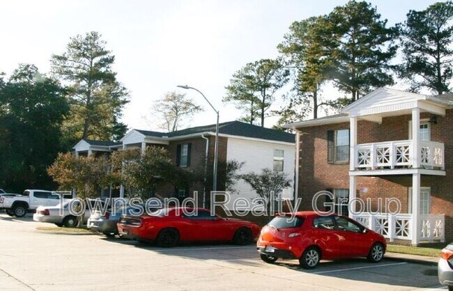 Foto del edificio - 1946 Jernigan Place