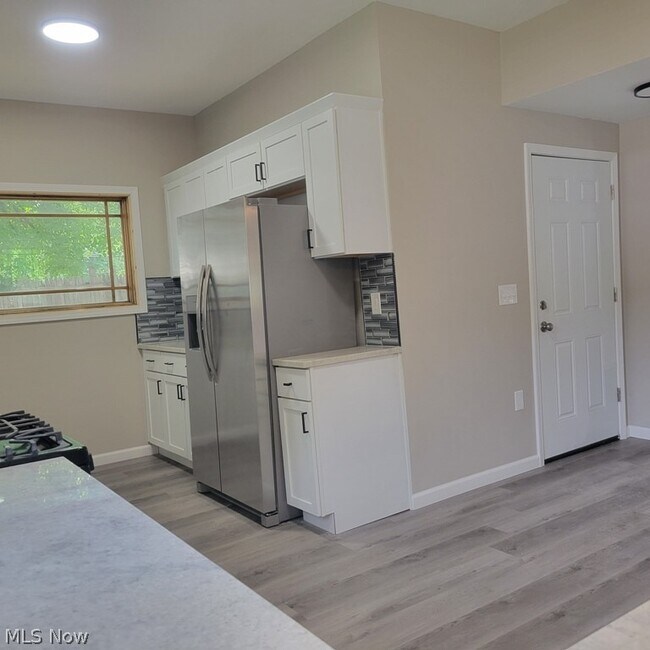 Building Photo - 2663 W 28th Pl