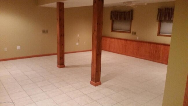 Foto del edificio - 744 Spray Ave