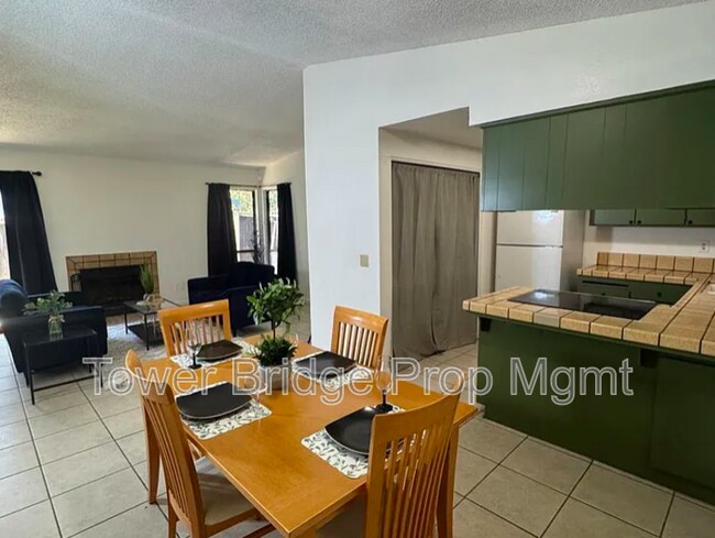 Foto del edificio - 7516 Whisperwillow Dr