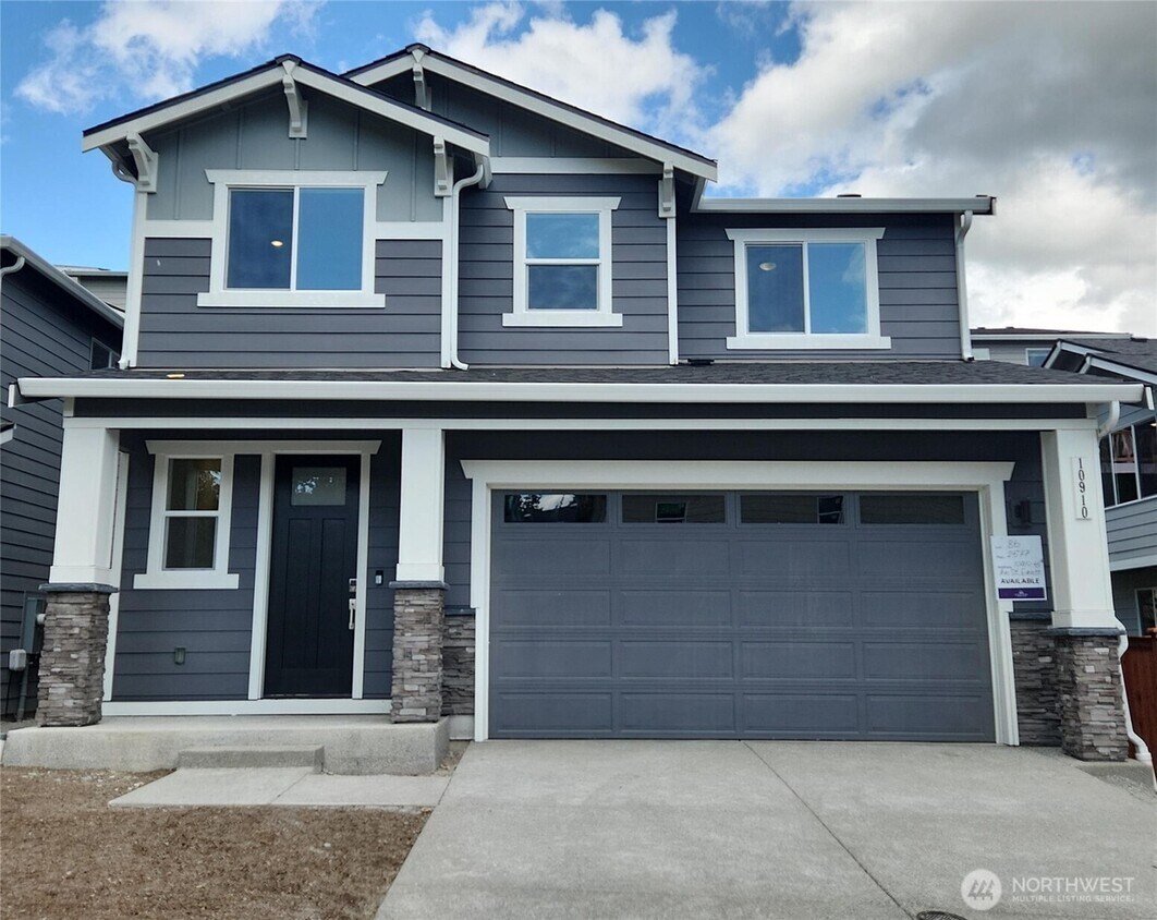 Foto principal - 10913 43rd Ave SE