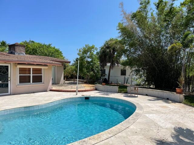 Building Photo - 615 NW 4th St