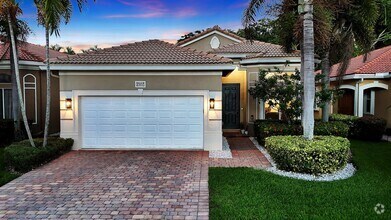 Building Photo - 7977 Tangelo Dr