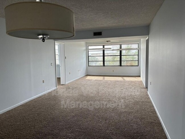 Photo - 3511 Village Blvd Apartment