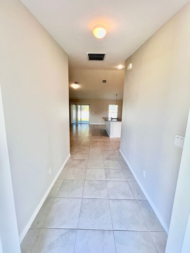 Foto del edificio - Spacious & Bright 3-Bed with Office, 2 bat...