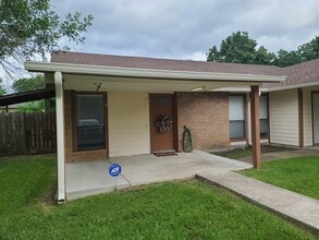 Building Photo - 715 San Mario Ct