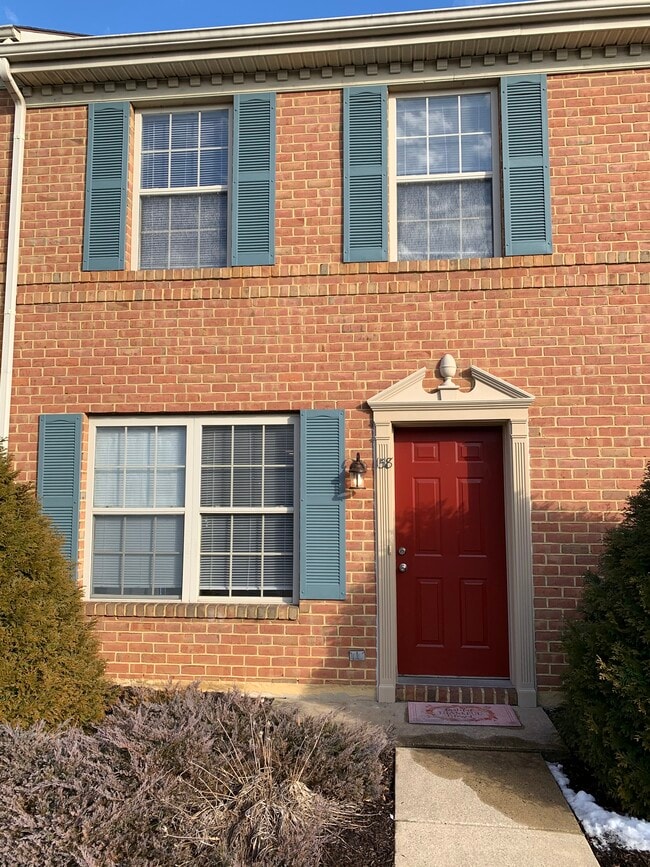 Building Photo - 158 Melrose Ln